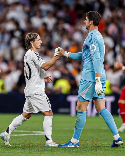 马卡:皇马愿与卢宁续约 但球员还需评估自身未来